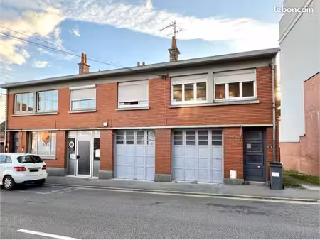 béthune – immeuble de rapport : 2 t3  local commercial et 9 garages - terrain 604m2
