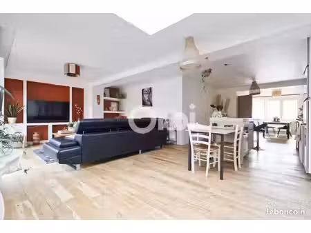maison 4 pièces 142 m²