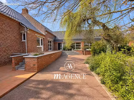 maison 8 pièces 195 m²