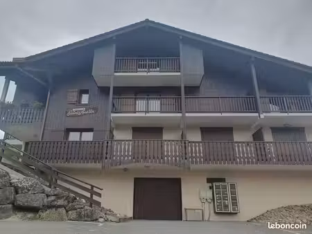 studio 1 pièce 24 m²