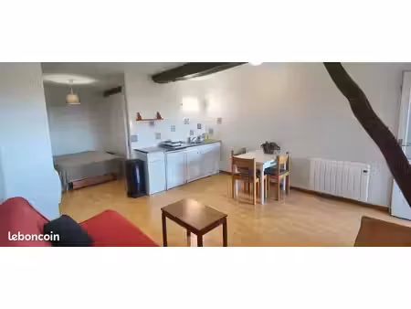 loue studio meublé 30 m²