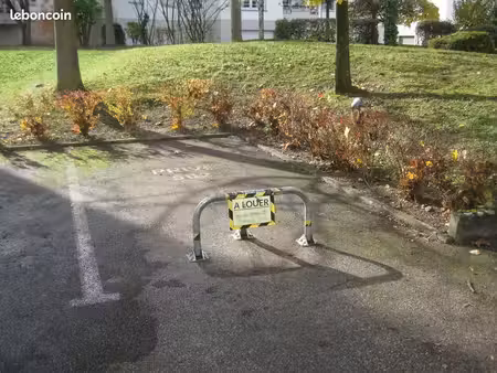 place de parking extérieure à louer – robertsau