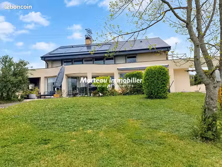 pavillon 5 pièces 205 m²