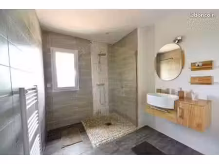 propriété 5 pièces 100 m²
