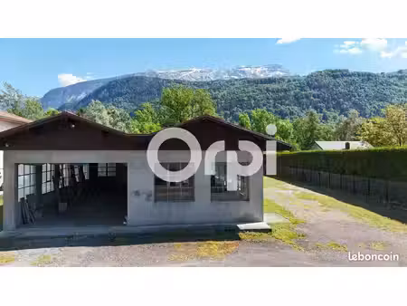 immeuble 1 pièce 220 m²
