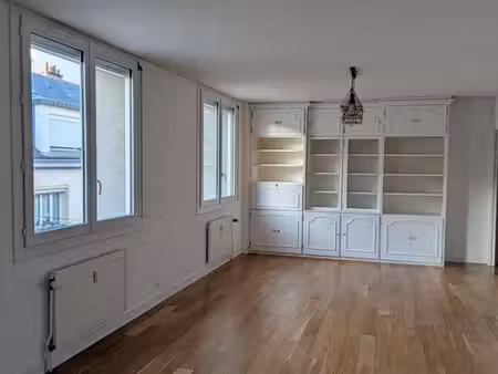 lorient centre – appartement 92 m²  2 chambres  ascenseur  cave et parking