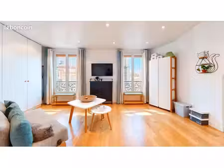 studio 2 pièces 39 m²