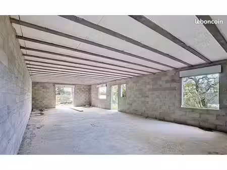 maison mitoyenne 160 m² à finir  jardin 400 m²  plein sud