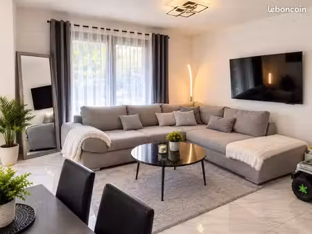 t3 maison rez de jardin privé