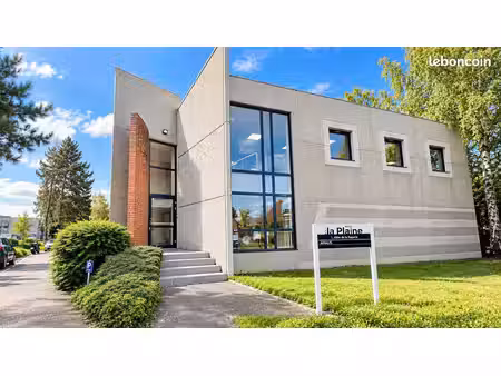 bureaux 770 m²