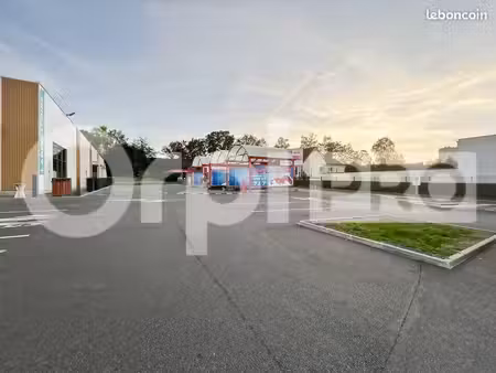 local commercial 100 m²