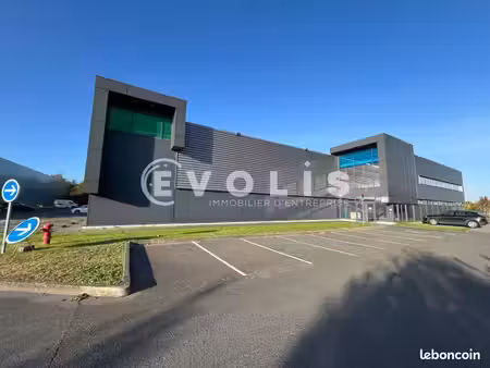 local d'activité 2 259 m²