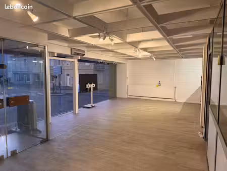 local commercial 55 m² – grande vitrine – montceau-les-mines – 550