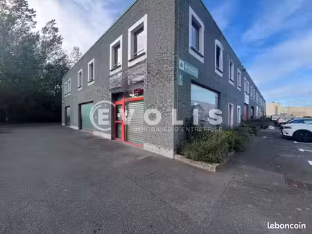 local d'activité 552 m²