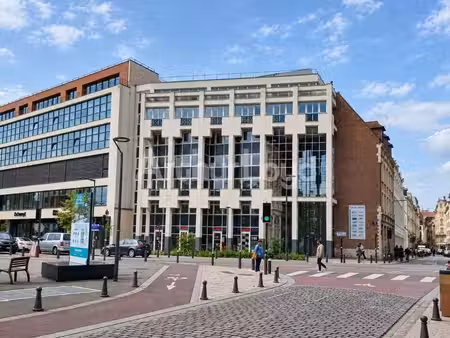 bureaux 831 m²
