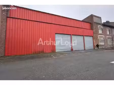 local industriel 2 122 m²