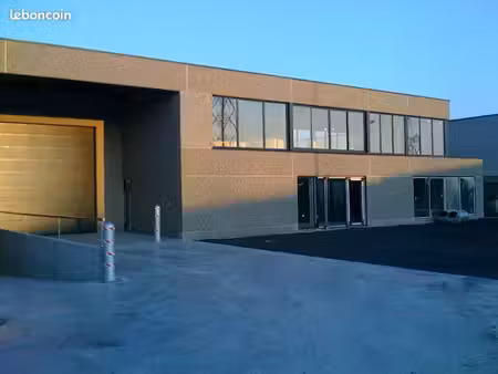 local d'activite 1200 m² bondues