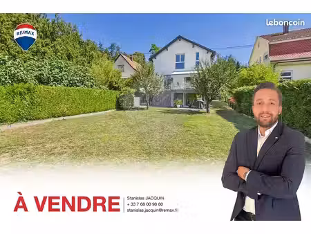 maison 6 pièces 176 m²