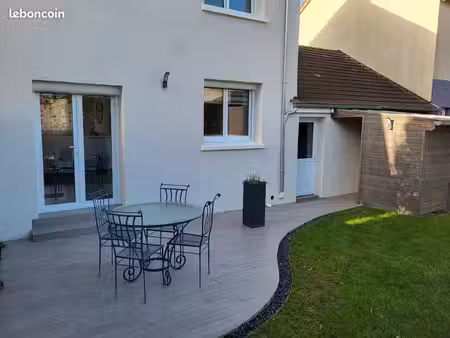 maison 3 chambres quartier les maillets