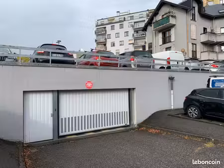 cognin centre ville (73160)  garage dans copropriété sécurisée