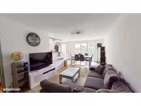 appartement de 67 m2 avec garage et terrasse