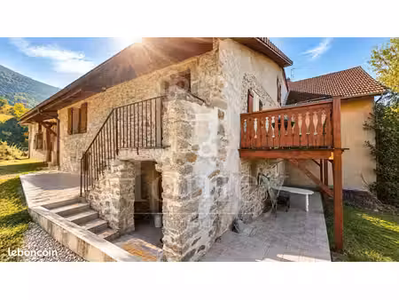 mas 6 pièces 121 m²