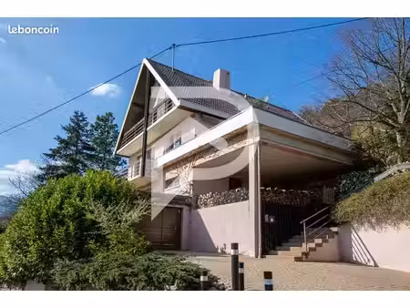 maison 7 pièces 170 m²