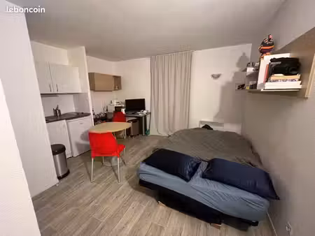 appartement 1 pièce 19 m²