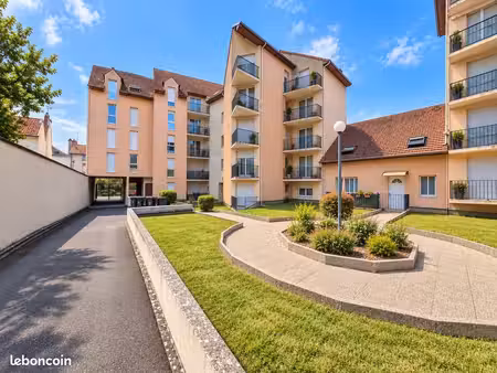 appartement 3 pièces 65 m²