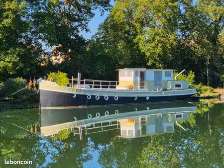 bateau logement 60 m²