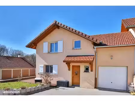 maison lumineuse avec grande terrasse à viry (74580)  aux portes de genève