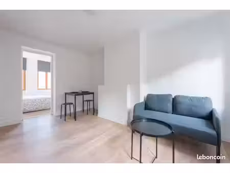 t2 meublé de 27 m² – rénové et tout équipé – cambrai
