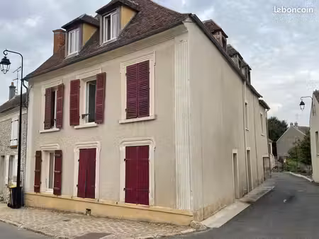 immeuble 9 pièces 220 m²