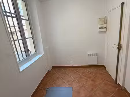 pied-à-terre à versailles rg