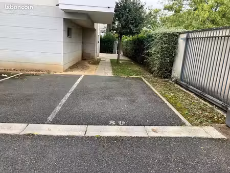 places de parking privatives – meaux  quartier dunant
