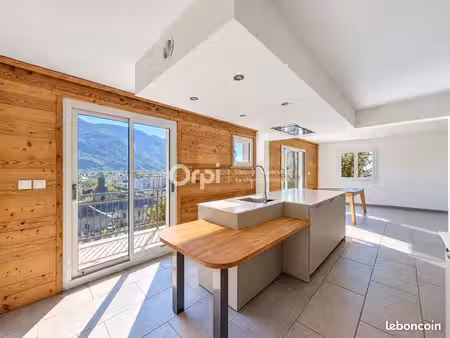 maison 6 pièces 152 m²