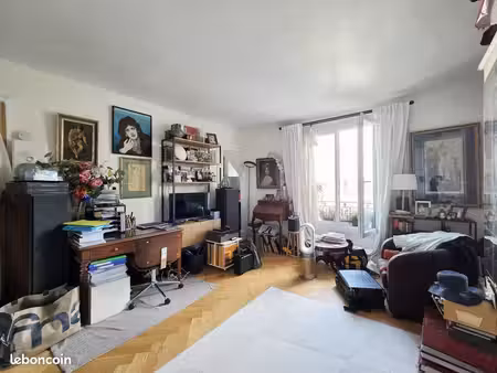 studio 1 pièce 30 m²