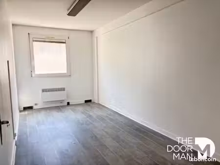 bureaux 101 m²