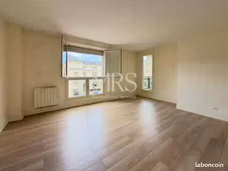 appartement 2 pièces 494 m²