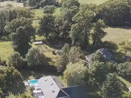 maison familiale avec piscine chauffée