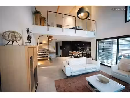 maison 5 pièces - 140 m²