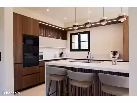 maison 6 pièces - 180 m²
