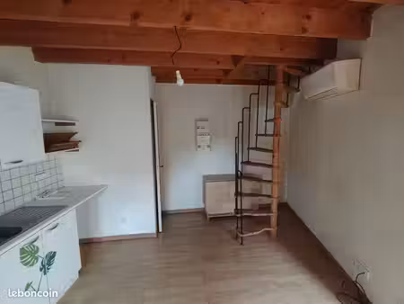 t2 meublé avec jardin