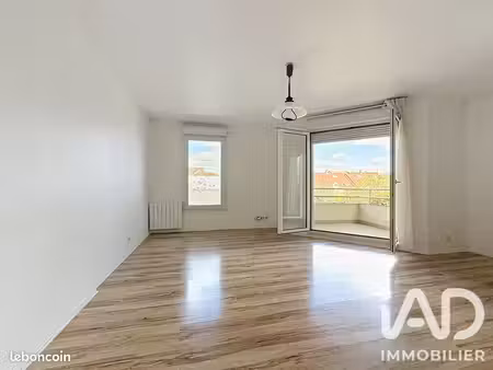 studio 1 pièce 34 m²