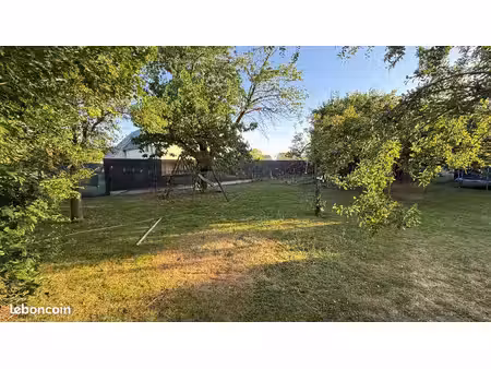 terrain 686m²