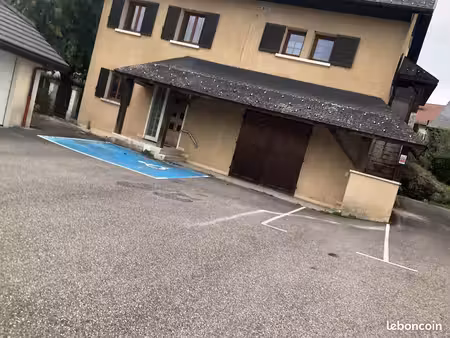 maison avec deux appartements