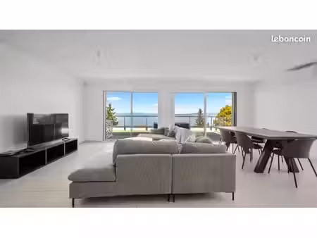 appartement d'exception avec terrasse et vue sur le lac léman