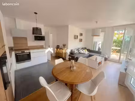 appartement 3 pièces 55 m²