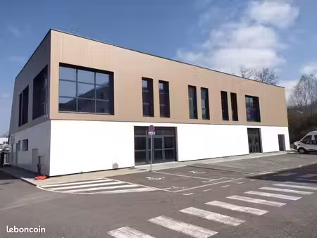 bureaux 110 m² grésy-sur-aix