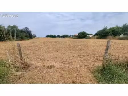 terrain à bâtir 600 m² hors lotissement – coulon